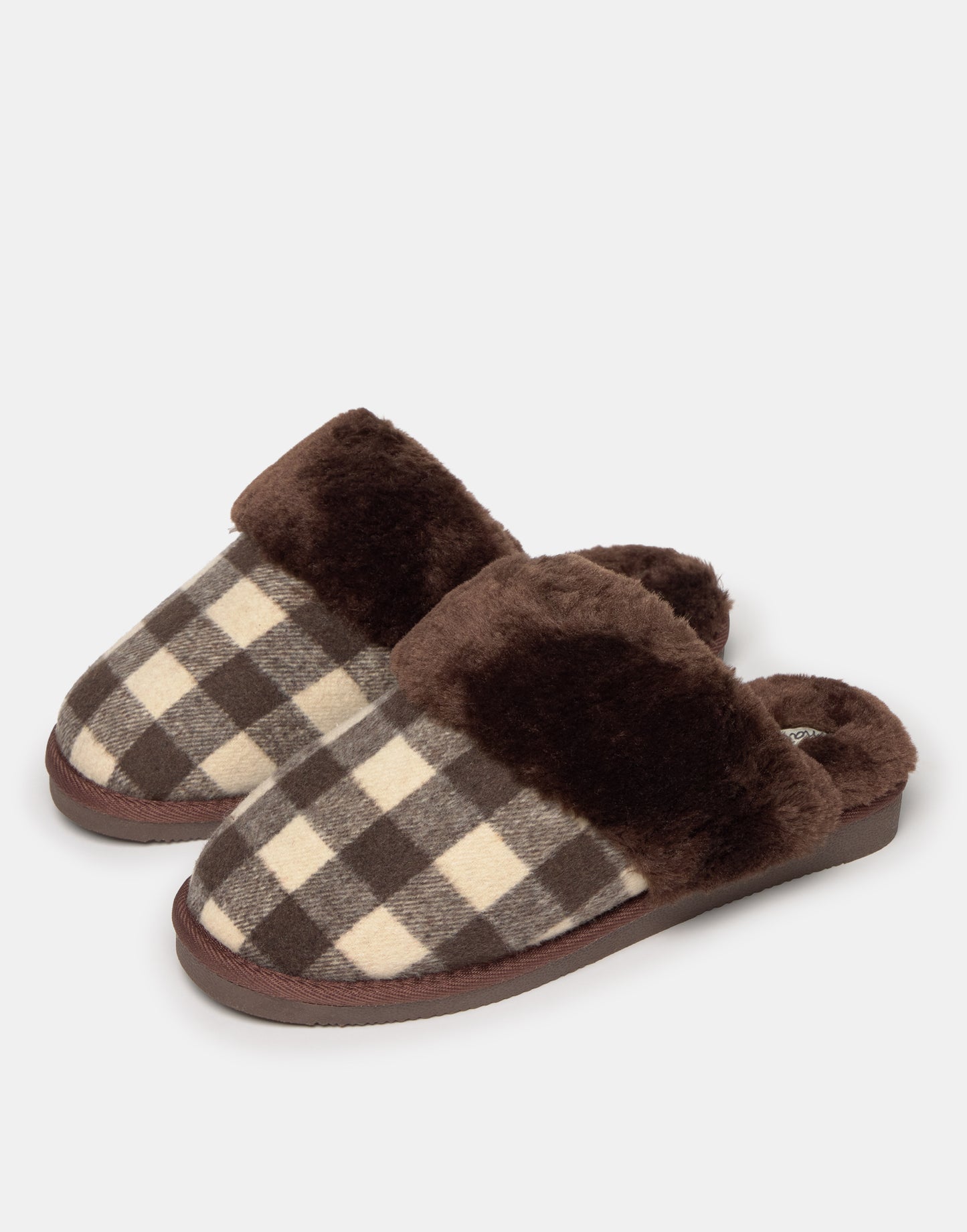 Chaussons à carreaux