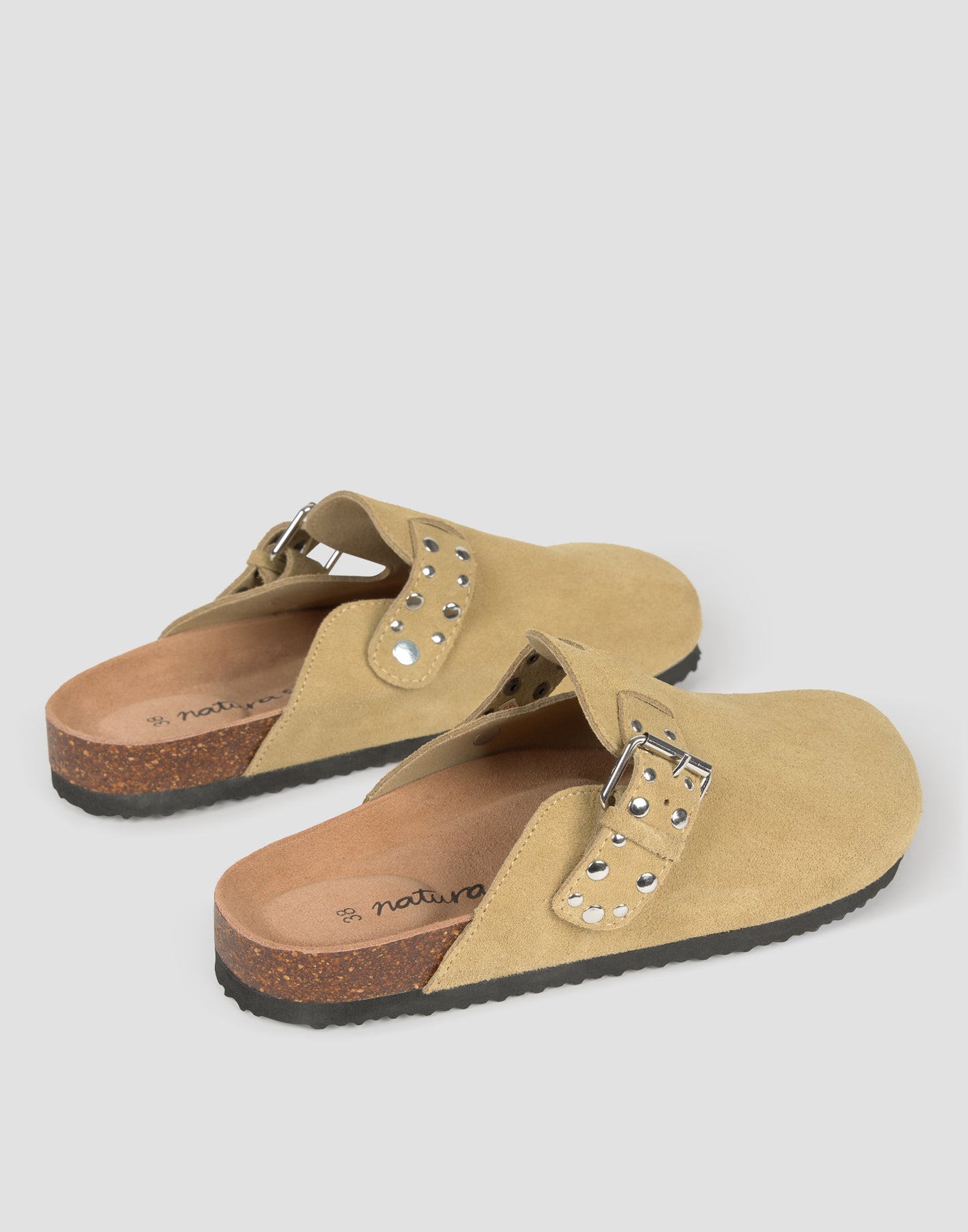 Esclop ergonòmic de pell amb tatxes