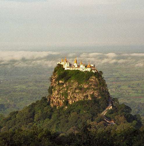 Un monasterio sobre las nubes