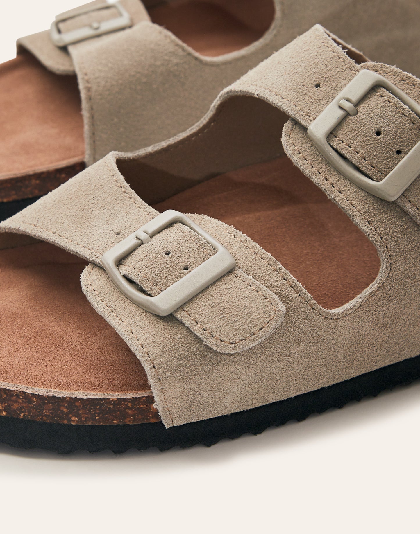 Sandale double boucle en cuir ergonomique