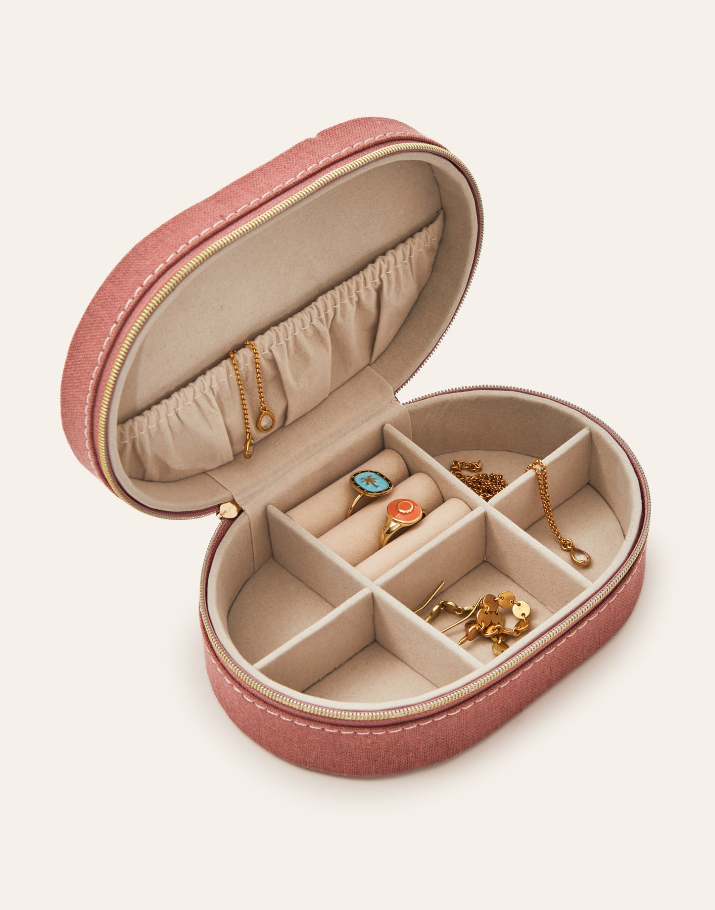Oval linen jewelry box