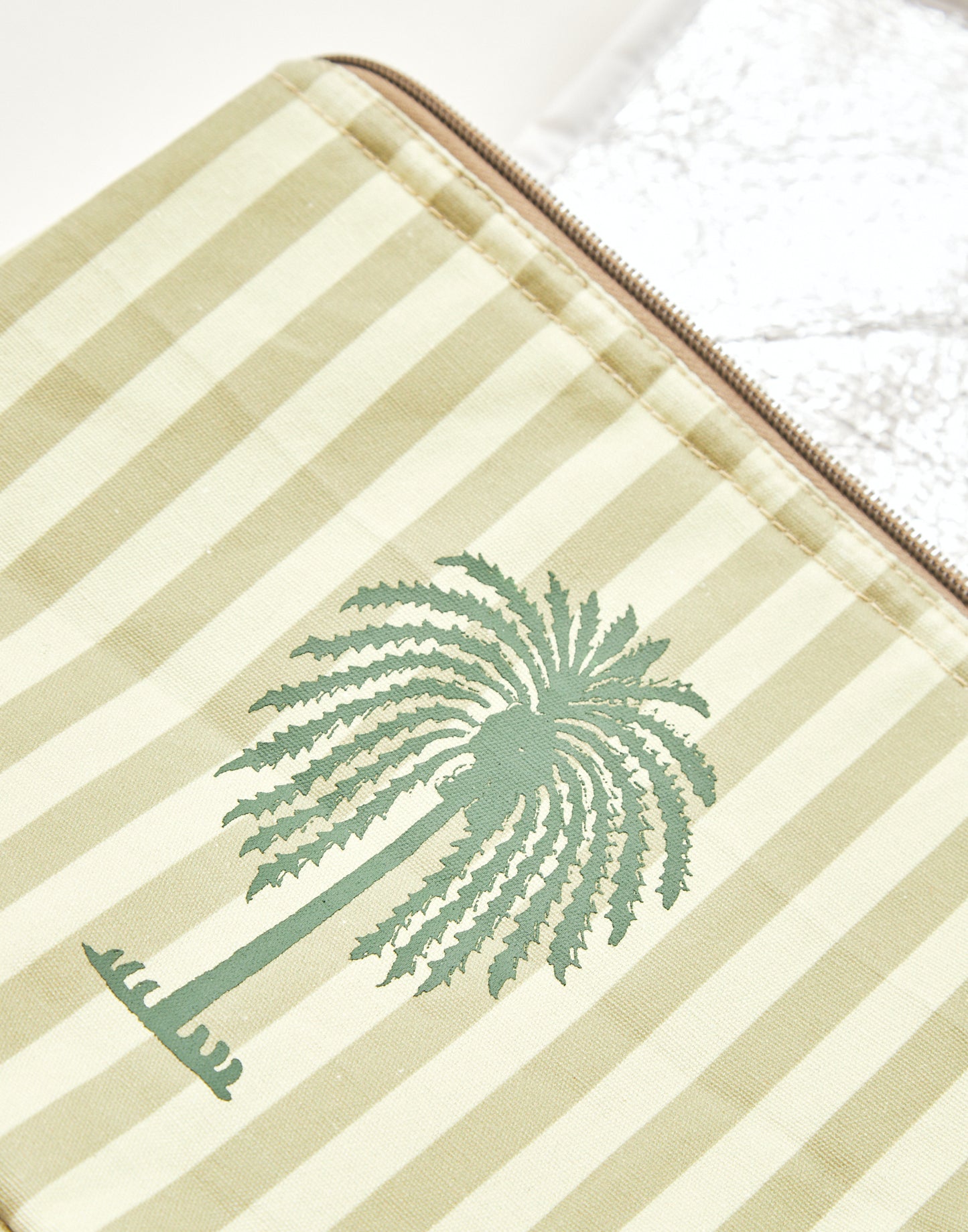Palm tree fabric cooler