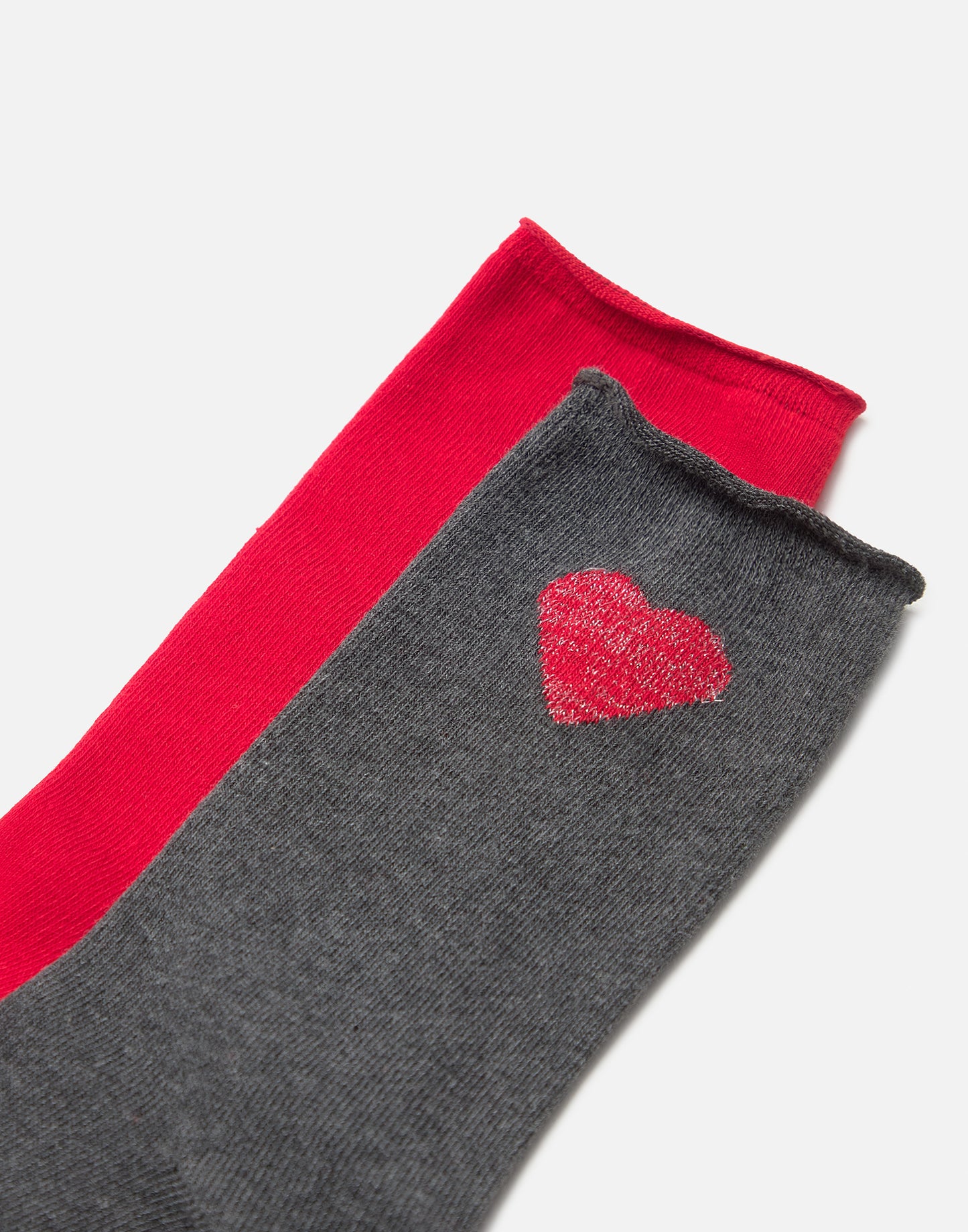 Set of 2 socks with heart