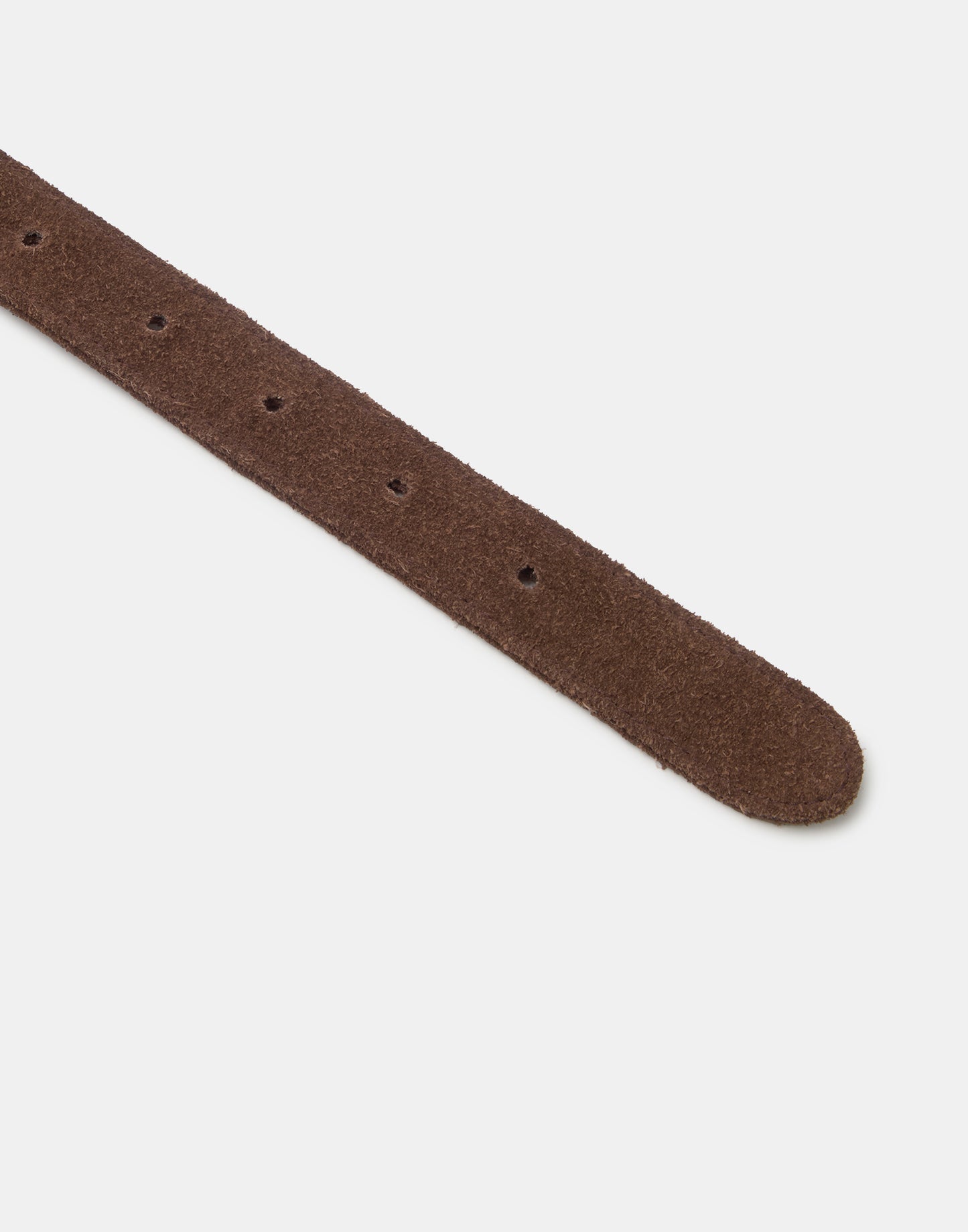 Wide eyelet belt