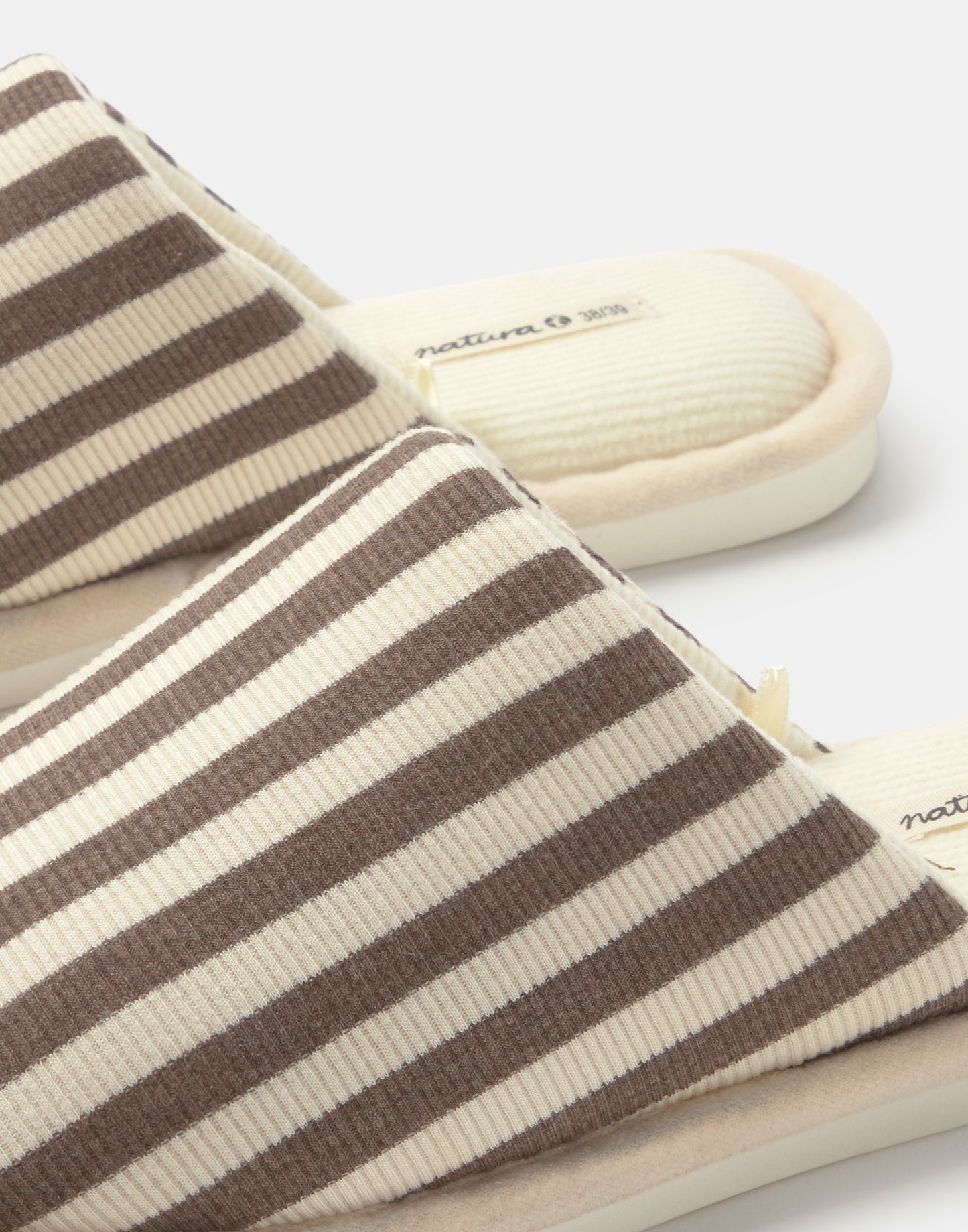 Ribbed striped slipper