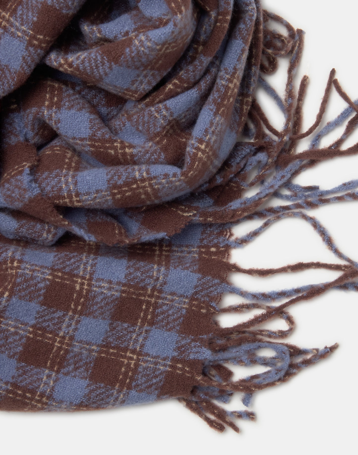 Thin scarf with medium check pattern