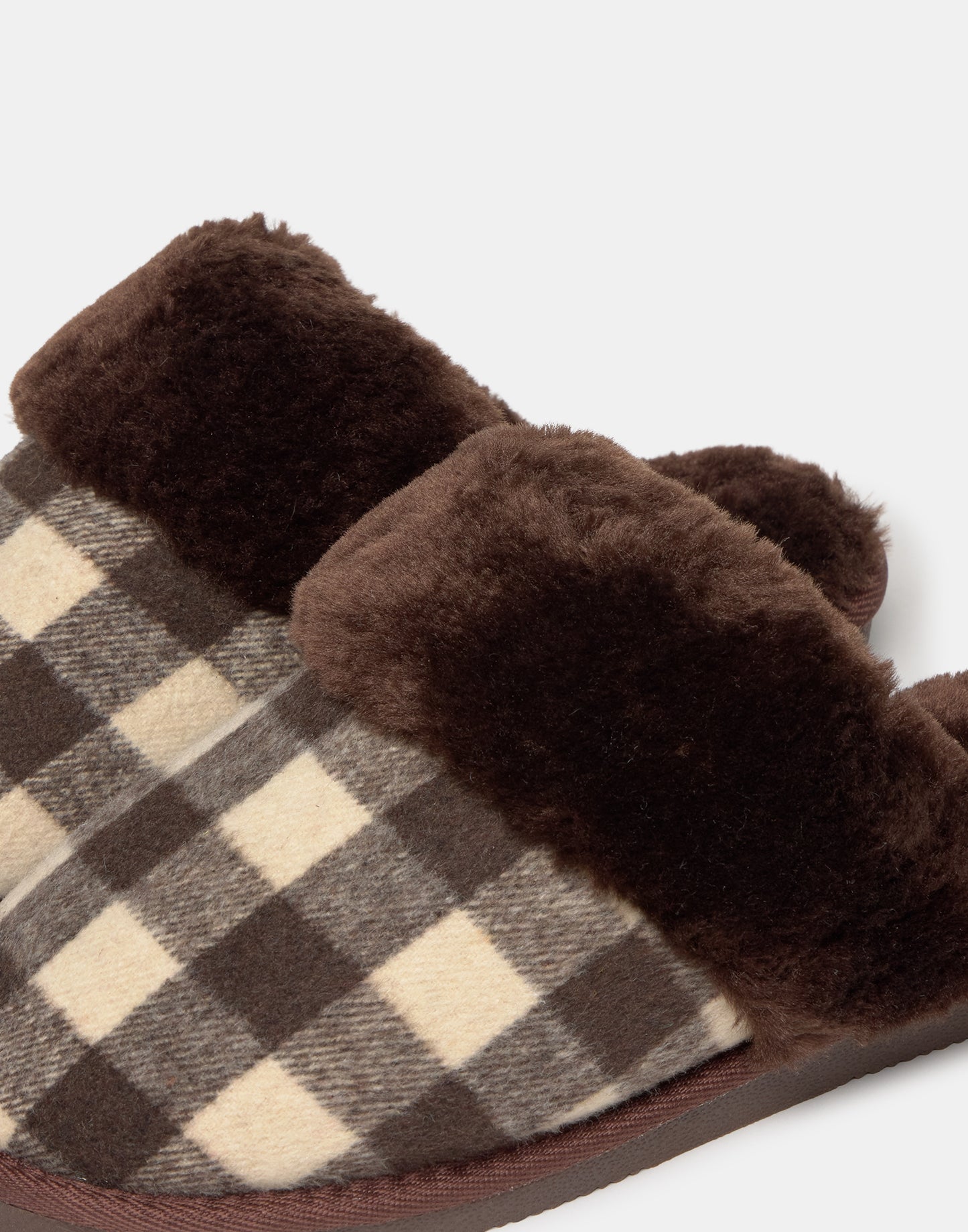 Chaussons à carreaux