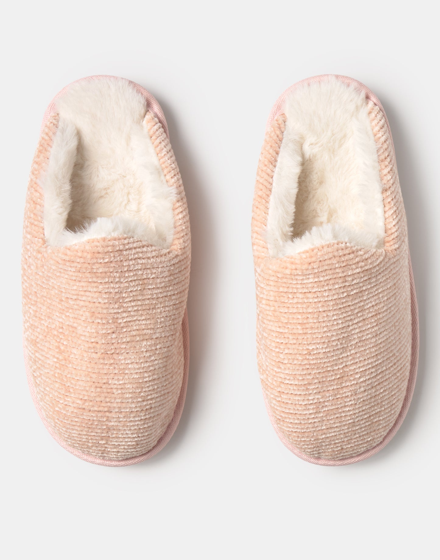 Chaussons en chenille