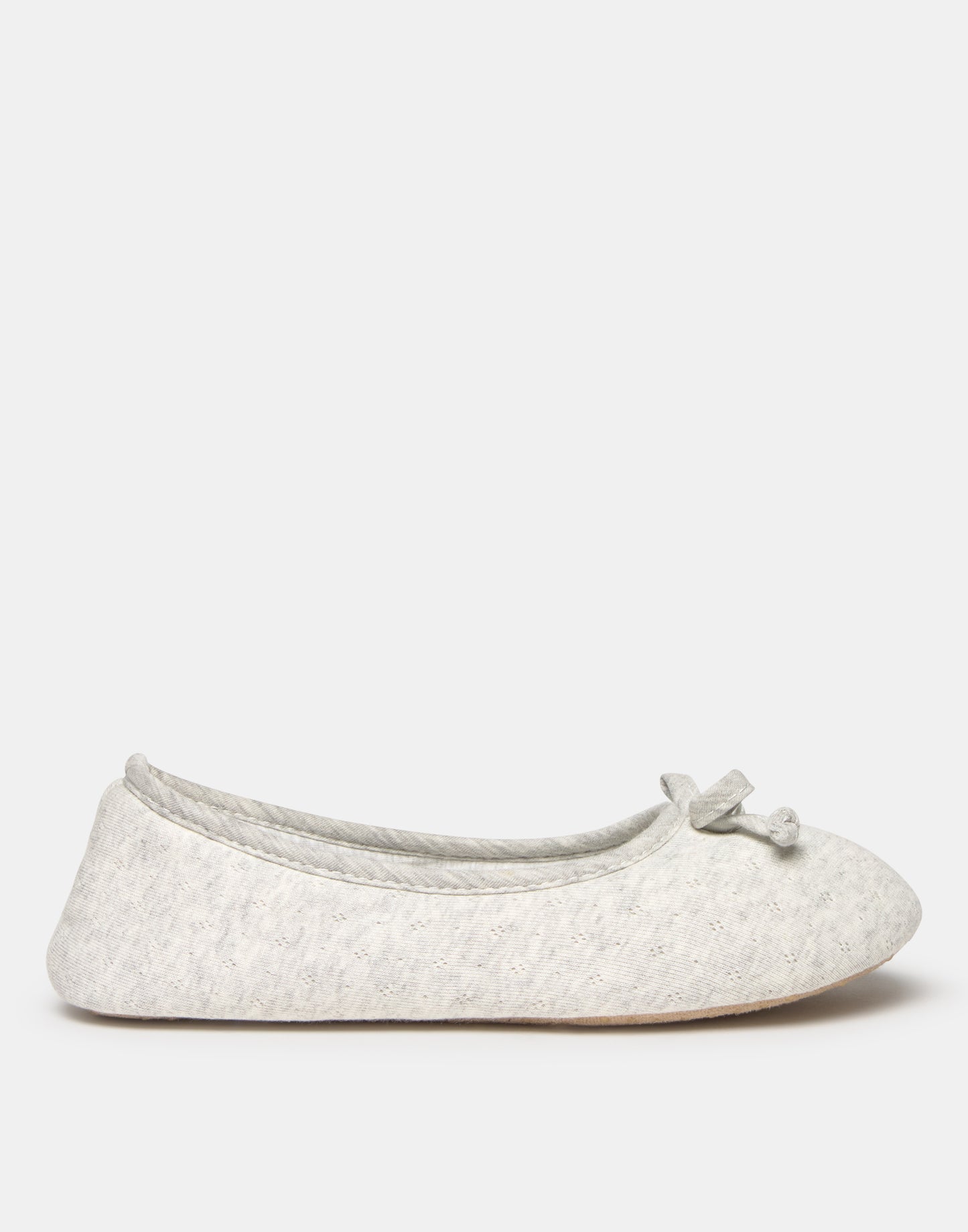 Zapatilla manoletina desagujada