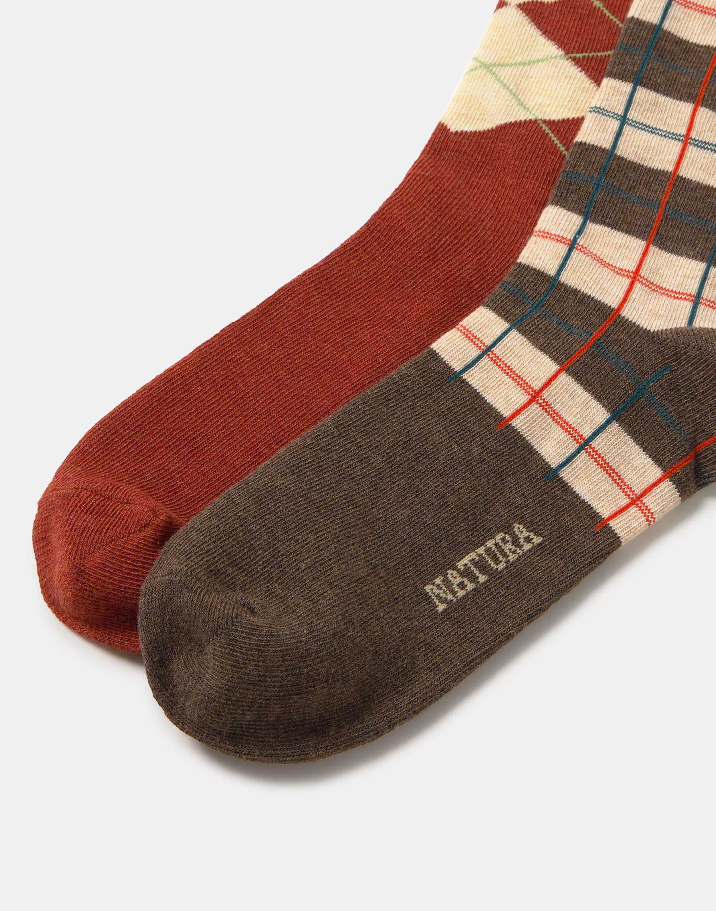 Pack of 2 men’s socks with diamonds and checks