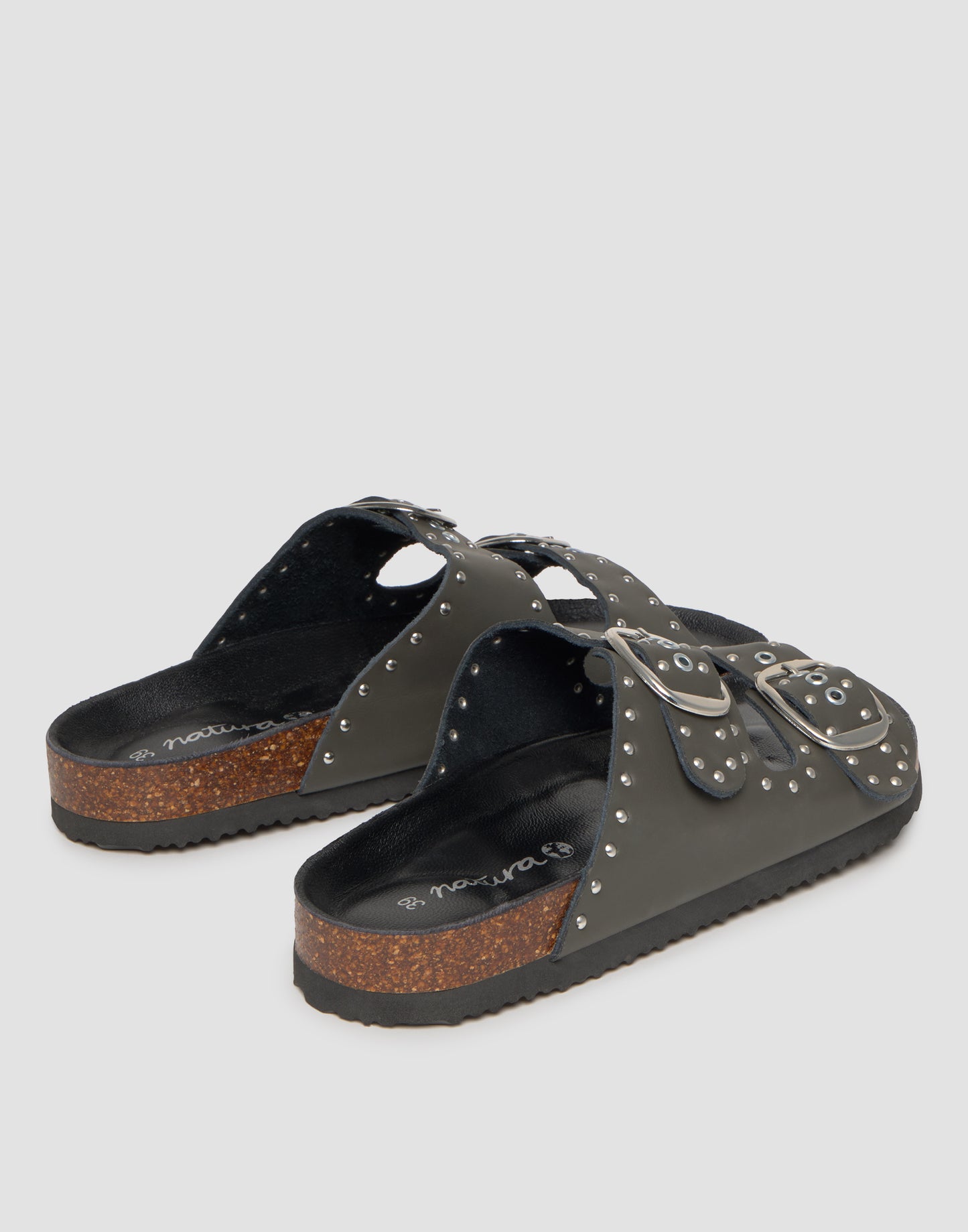 Sandalia doble hebilla ergonómica napa tachuelas