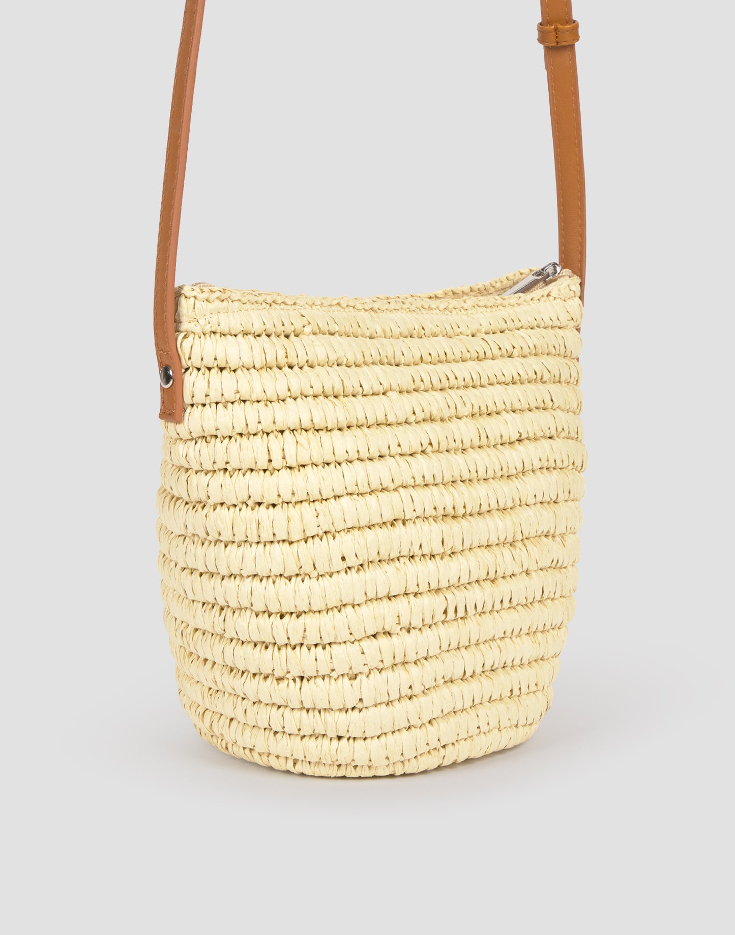 Bolso pequeño trenzado