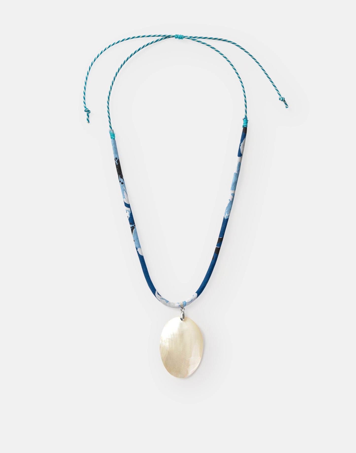 Mother-of-pearl shell necklace