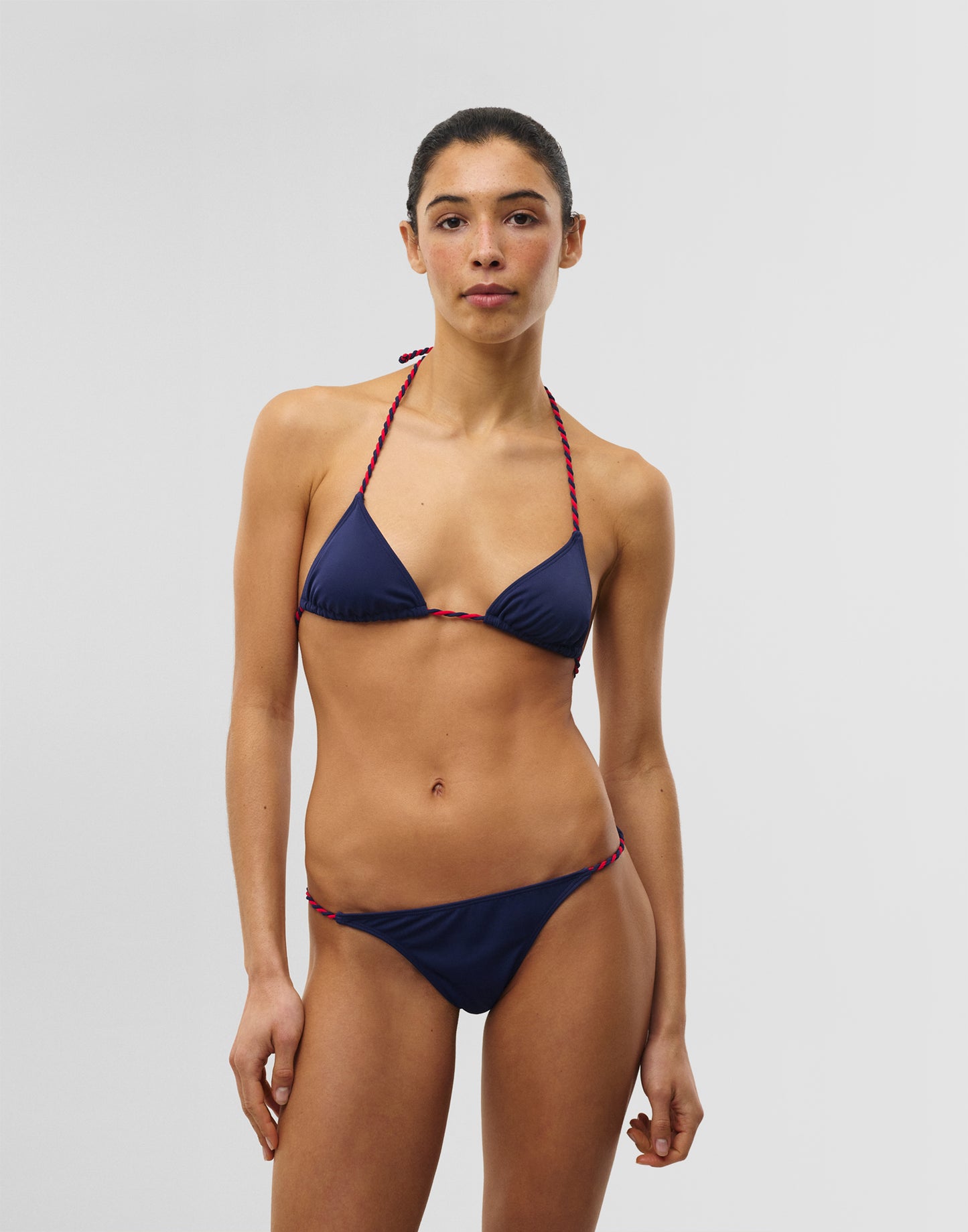 Braguita bikini vivos