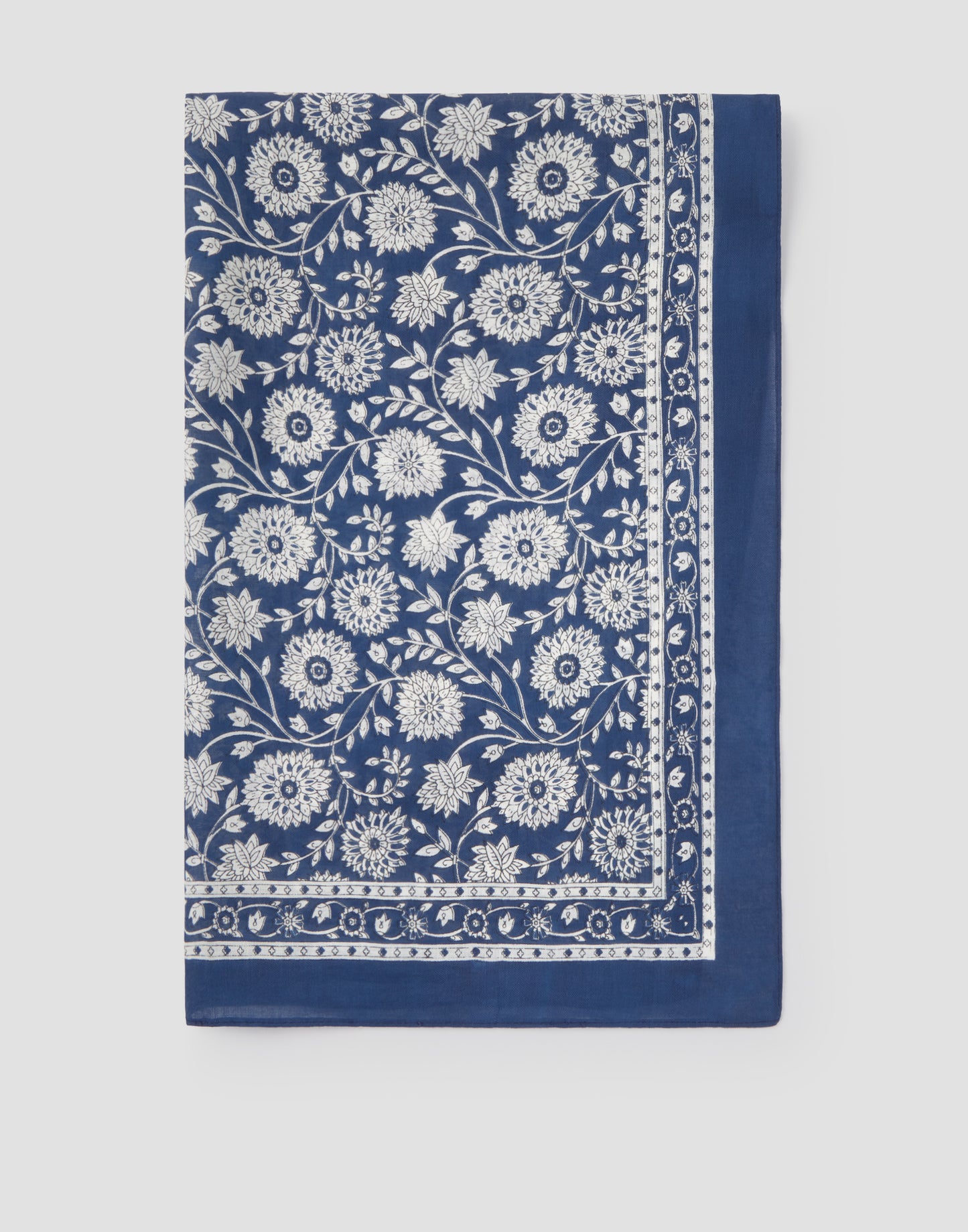 Pañuelo flor blanca