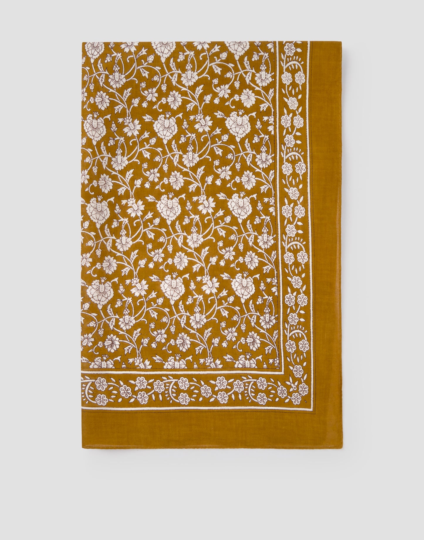 Pañuelo flor blanca