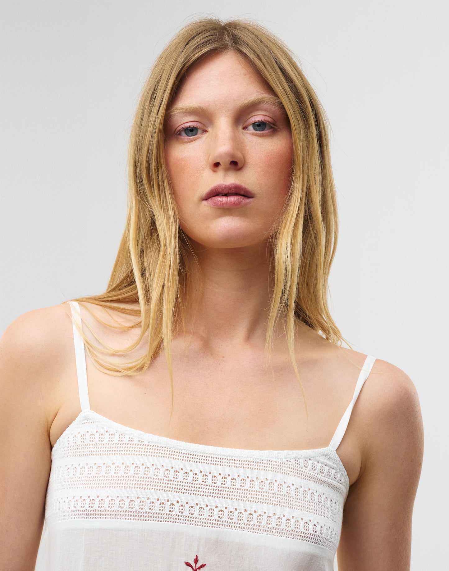 Nachthemd Jaya bestickt