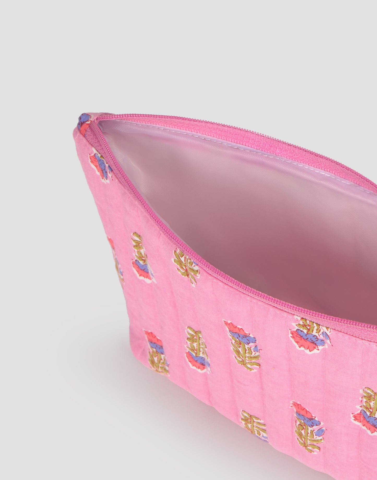 Jaya Print Toiletry Bag