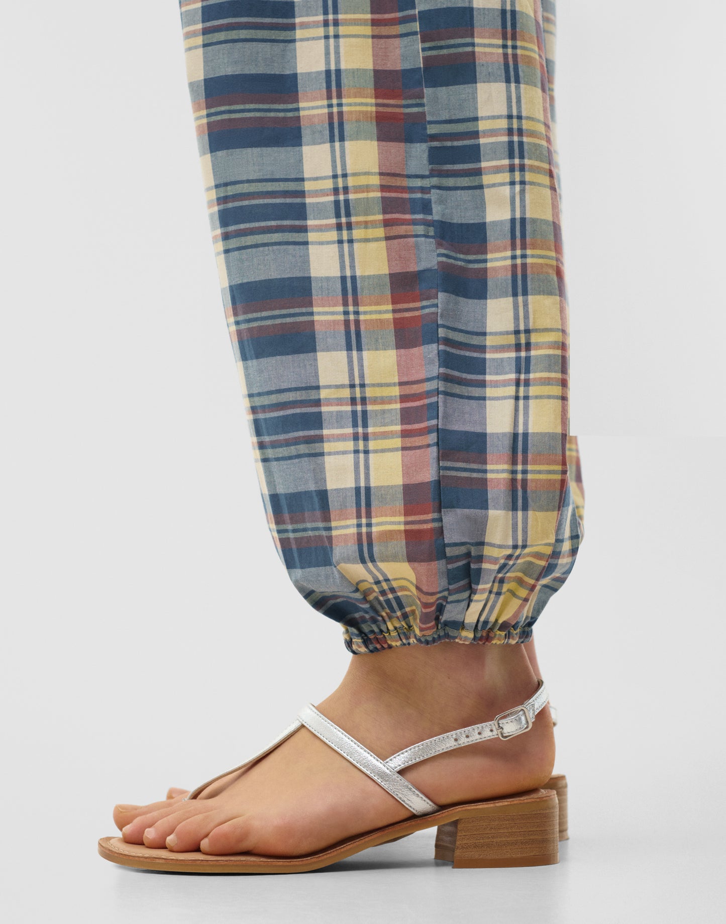 Sandalia tacón dedo pulsera
