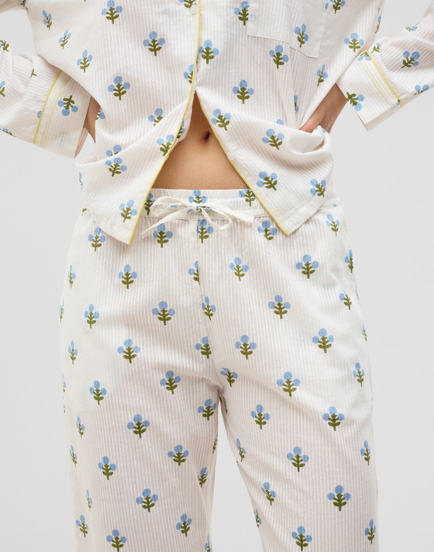 Jaya Stamps Pyjama Set
