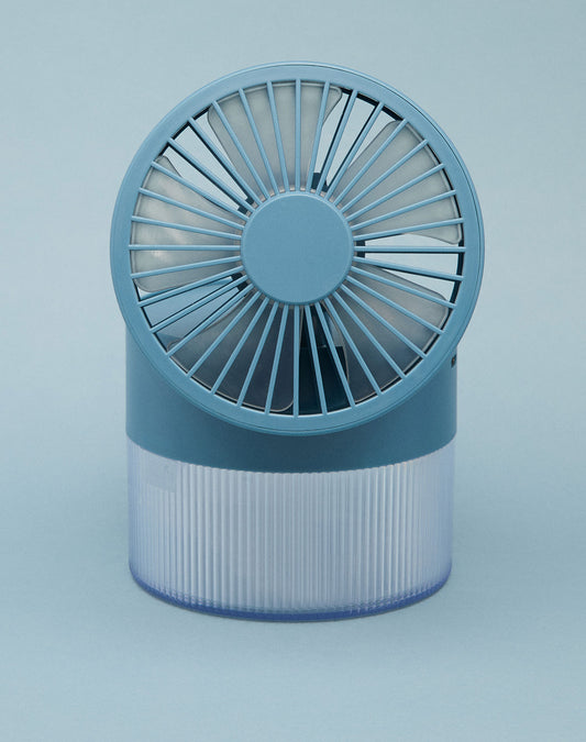 Ventilador con difusor de agua