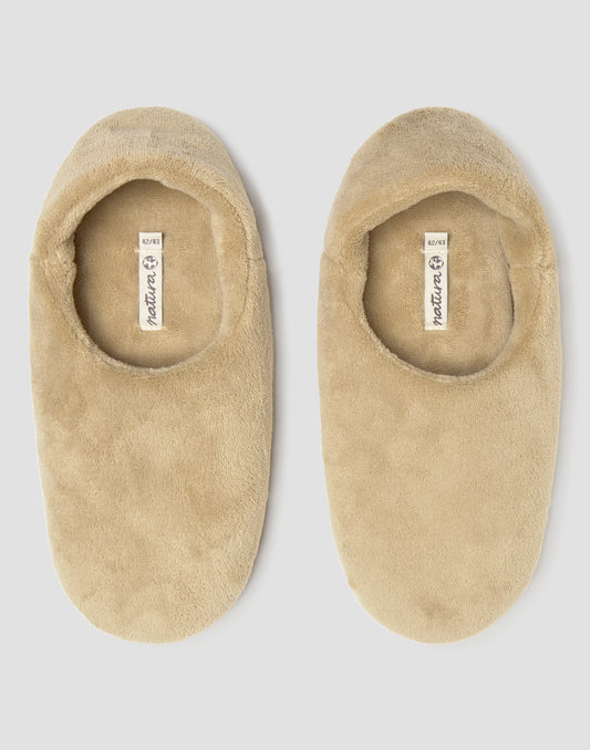 Zapatilla cerrada básica hombre