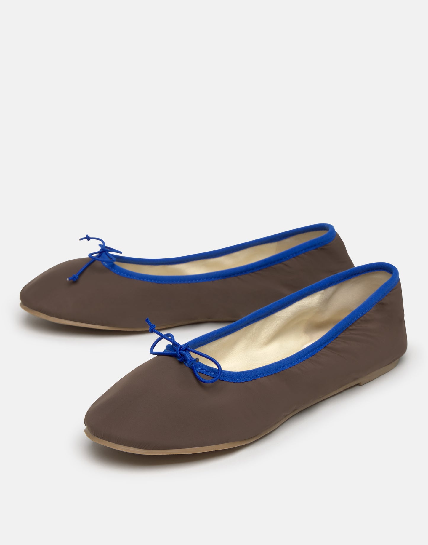 Ballerine in nylon con bordino a contrasto