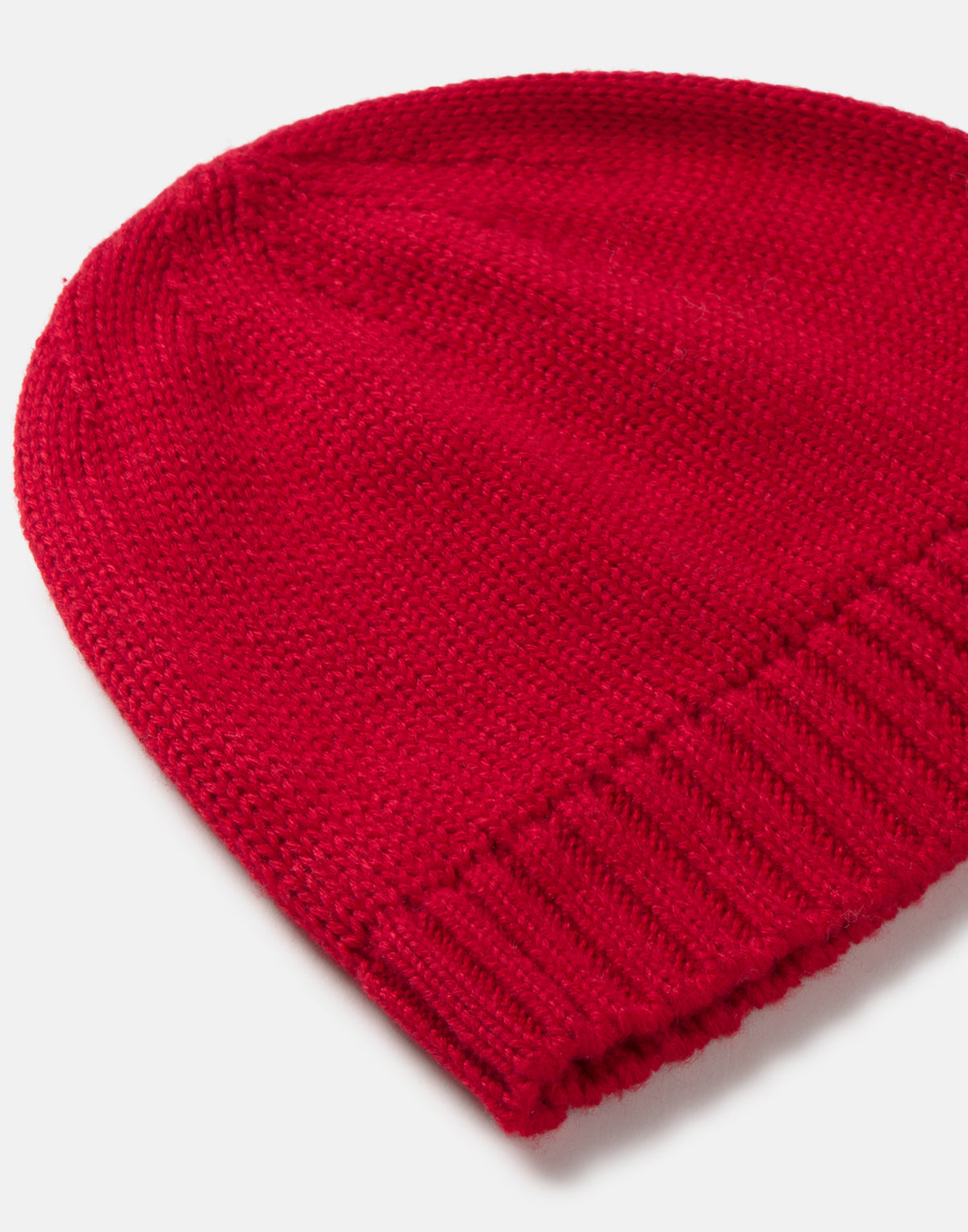 Rote Strickmütze