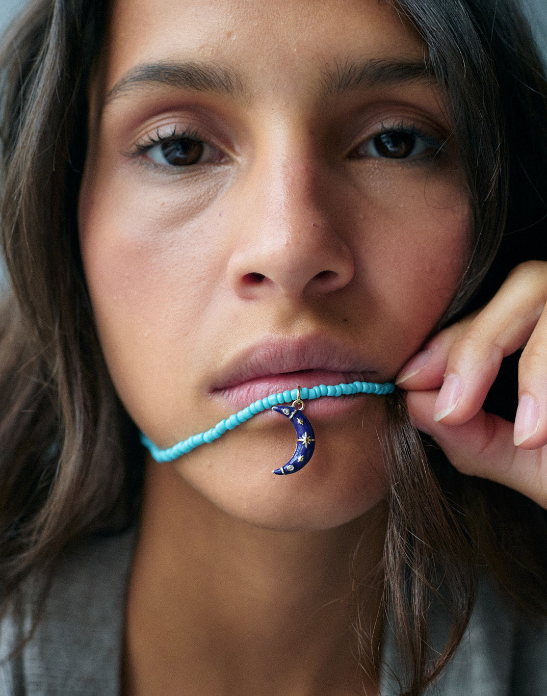 Collana con ciondolo a forma di luna