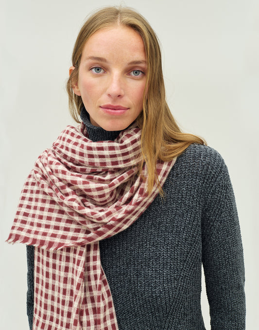 Bufanda fina cuadrito burgundy