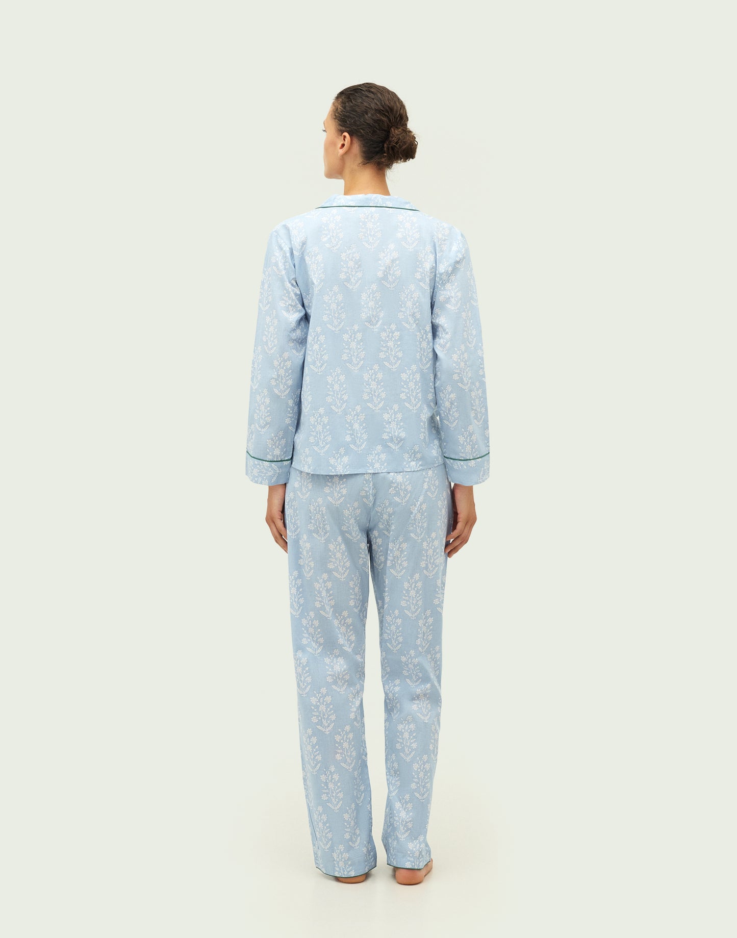 Pijama Jaya largo hindú