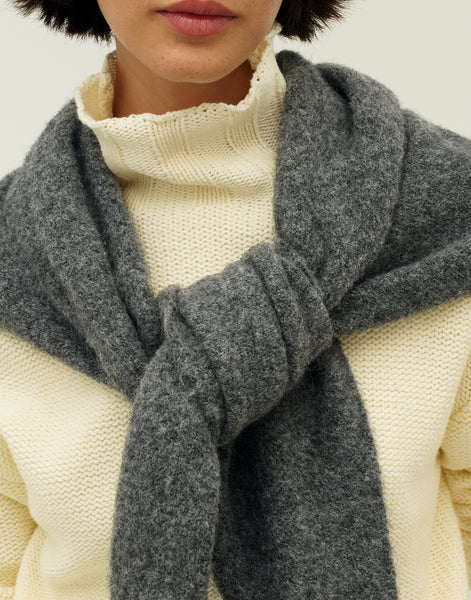 Mantilla-Style Scarf