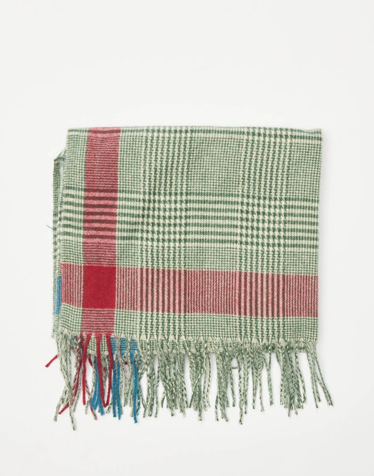 Checkered scarf with fringes